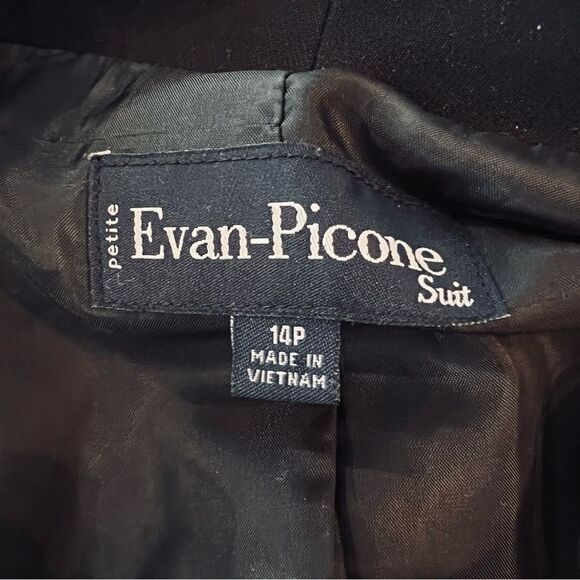 Evan-Picone  Blazer Black Padded Shoulders, Velvet Buttons & Trim size 14P - Picture 10 of 11